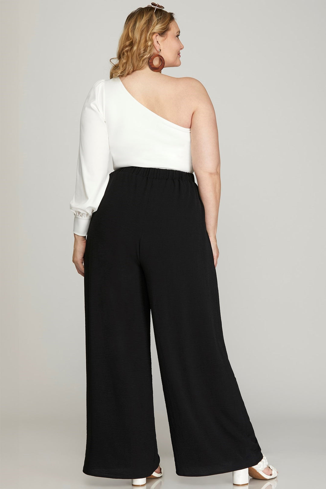 Relaxed Charm Wide Leg Pants