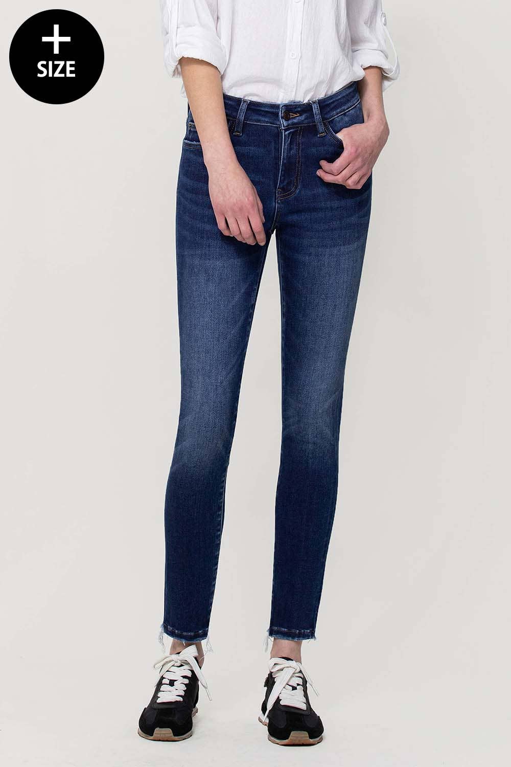 Amber Curvy Vervet Mid Rise Skinny Jean