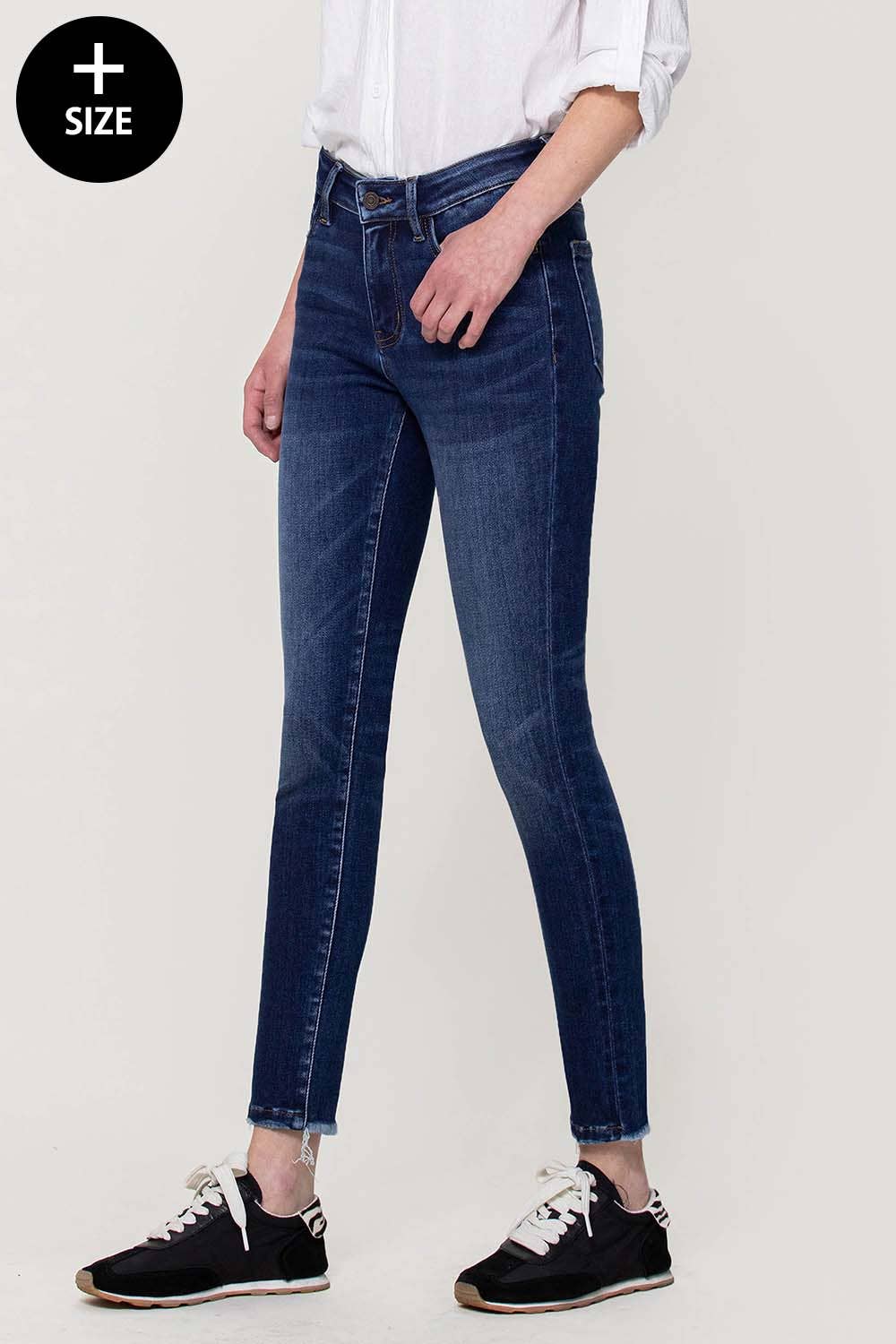 Amber Curvy Vervet Mid Rise Skinny Jean